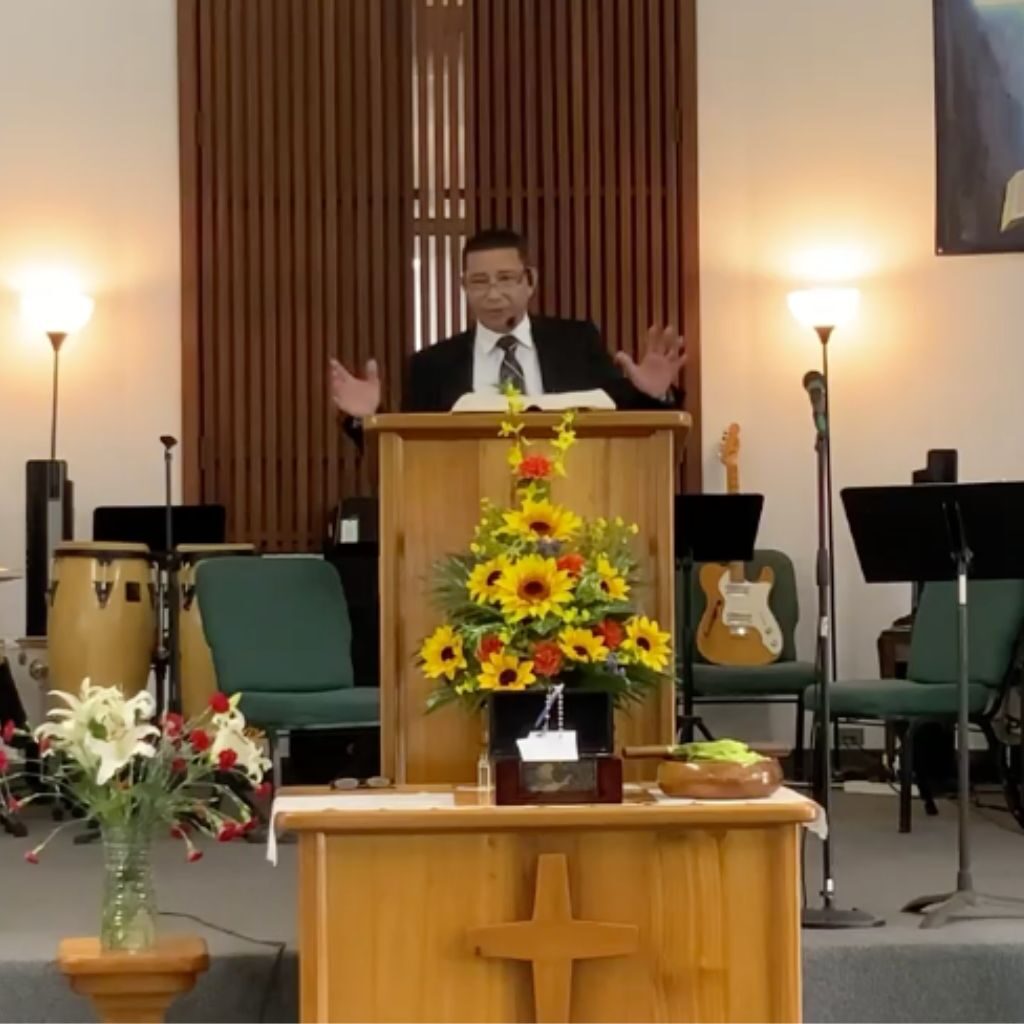 Pastor Gabriel pulpito